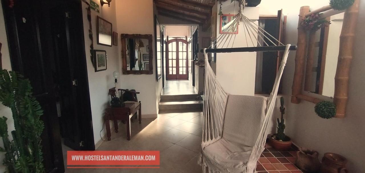 Santander Aleman Hostel Сан-Хиль Экстерьер фото