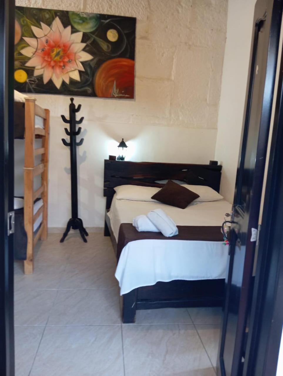 Santander Aleman Hostel Сан-Хиль Экстерьер фото