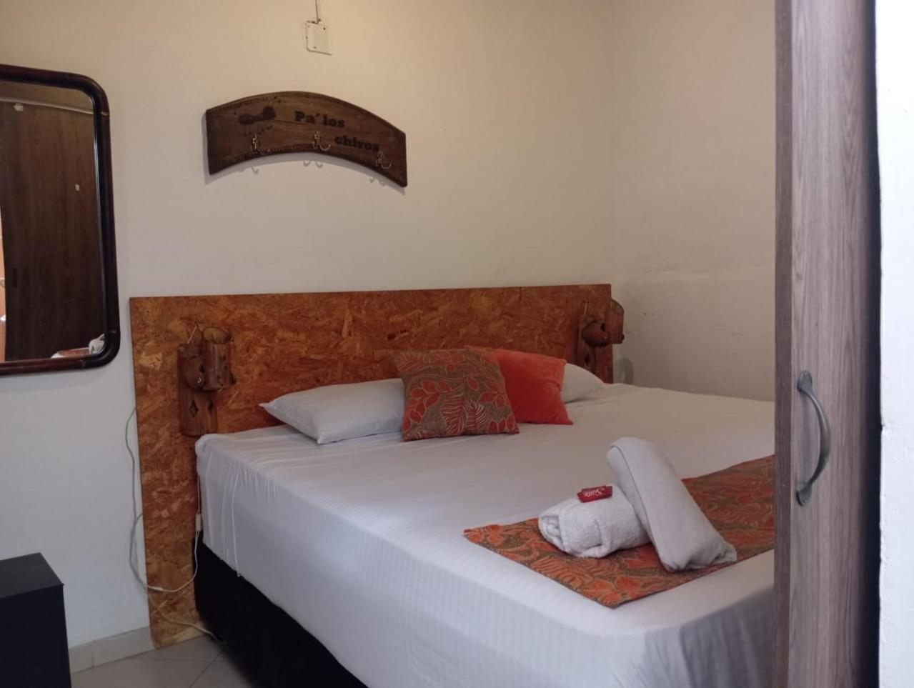 Santander Aleman Hostel Сан-Хиль Экстерьер фото
